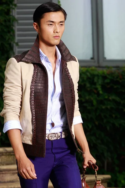 Look 13